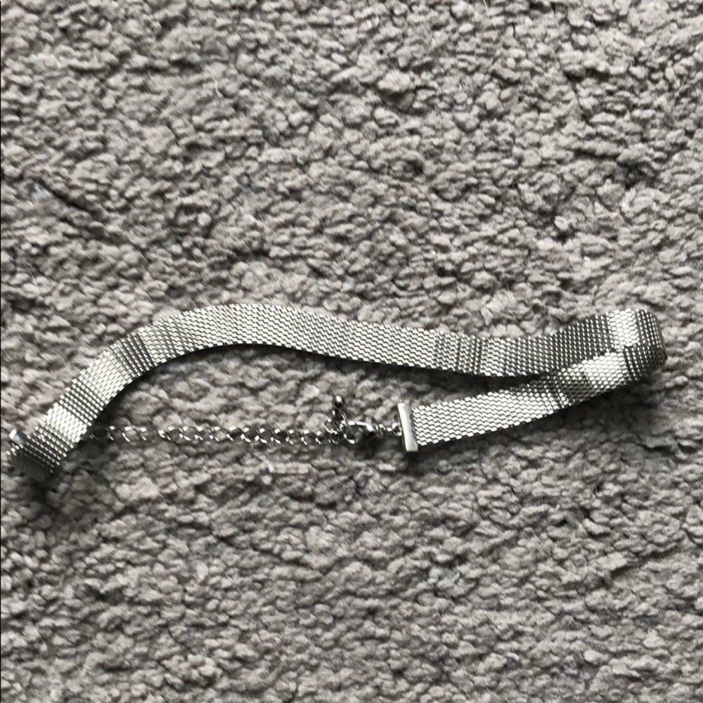 Silver choker